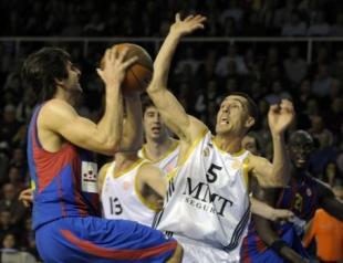 El Baskonia cae en Rusia y el Madrid no puede ante el Barcelona