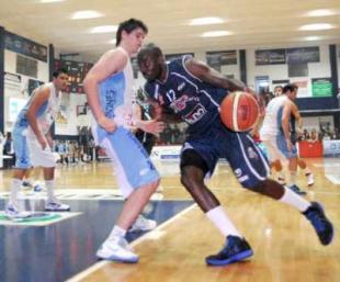 Argentino se acerca a la LNB