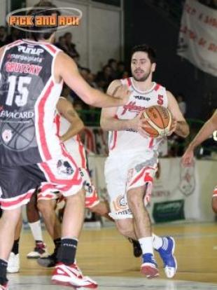 Quilmes sum a su base titular