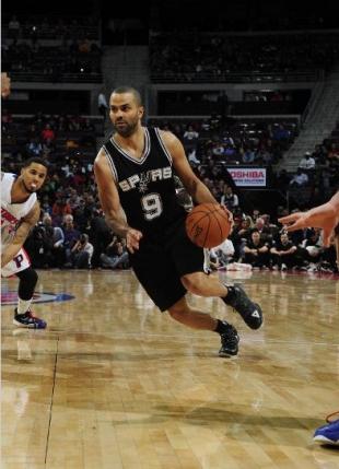 Buen comienzo de la gira del rodeo para los Spurs