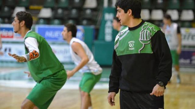 Gimnasia Indalo muestra hoy a sus jugadores ante Huracn de Trelew