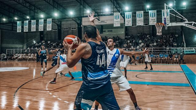 Unin al frente, Independiente con el clsico, Estudiantes con el cierre