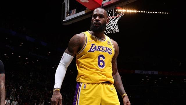 LeBron James: Extensin y rcord millonario