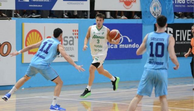 Atenas gan� en Misiones, pero no le alcanz�