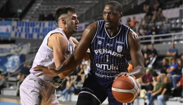 Pe�arol gan� el anticipo de los play offs