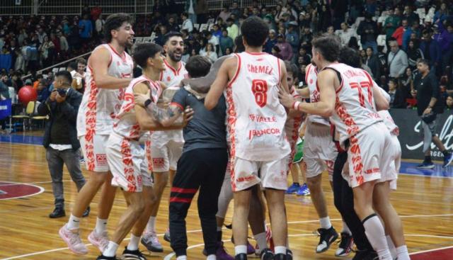 San Isidro gan� en Salta y avanz� a cuartos de final