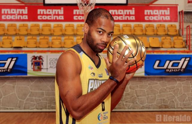 Chris Warren a Obras Basket