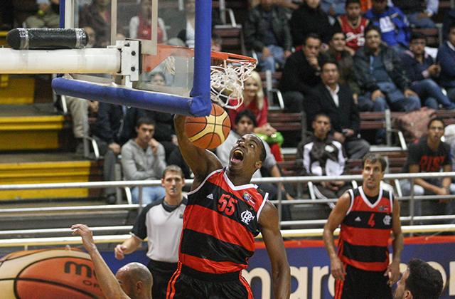 Flamengo empieza la defensa del ttulo