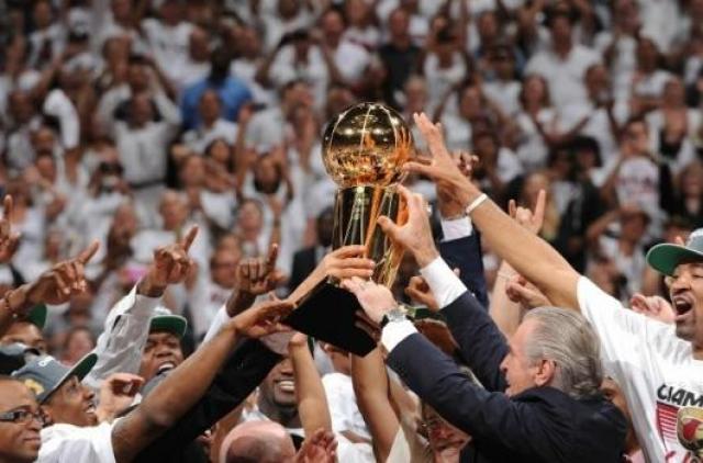 Al ritmo de LeBron, Miami grit campen de la NBA