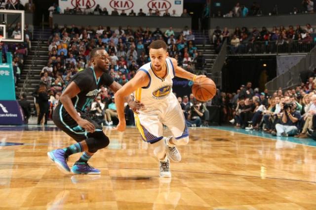 Curry, los rcords y el 20-0