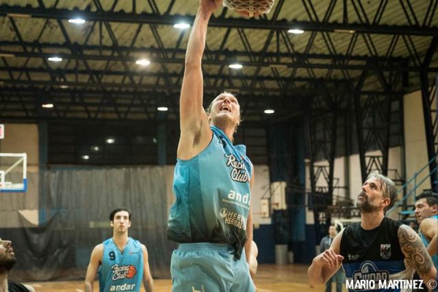 Racing sac chapa y sigue invicto