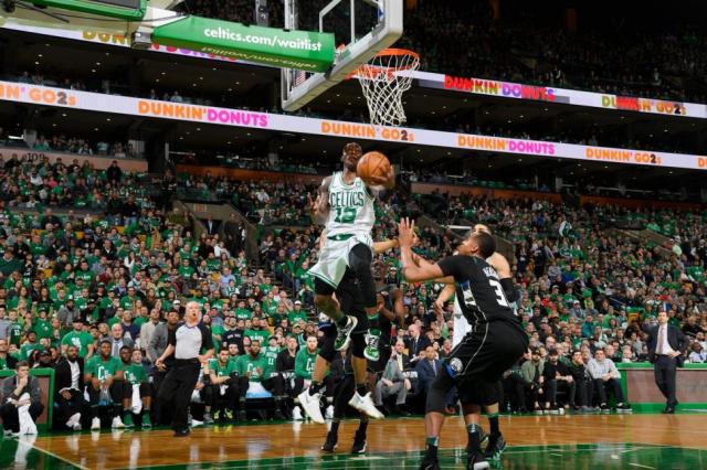 Celtics con sufrimiento, Pacers la sorpresa