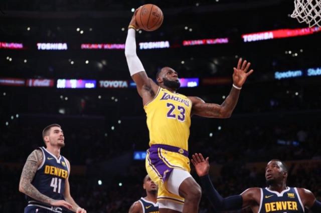 Lakers y Rockets se robaron la escena