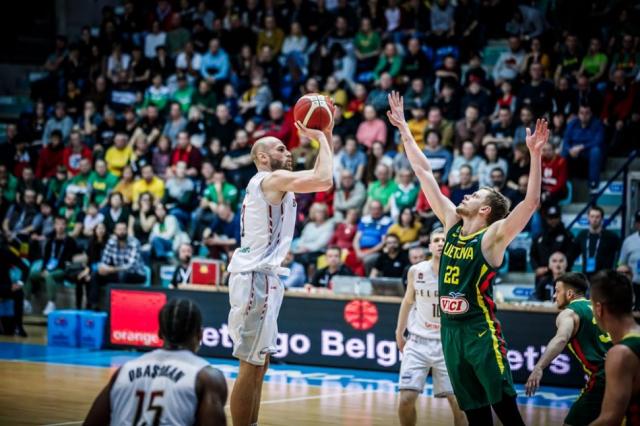 Alemania se llev el duelo de la fecha, Blgica la sorpresa