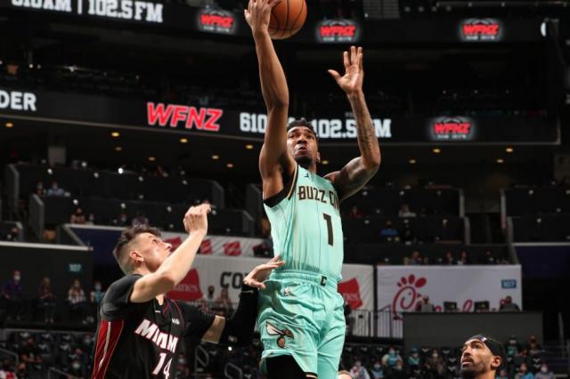 Charlotte Hornets se mete al top 4 del Este