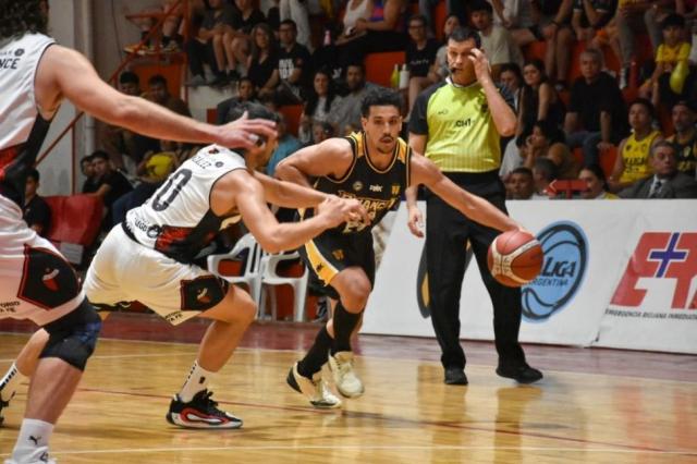 Norte: Amancay festej en casa ante Coln