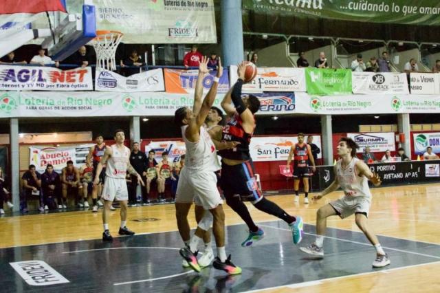 Deportivo Viedma gan� un partidazo e igual� la serie