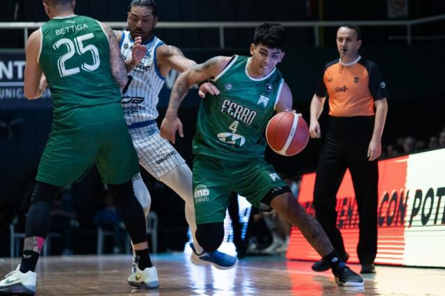 Regatas lo gan� con actitud y va en busca de la semifinal en casa