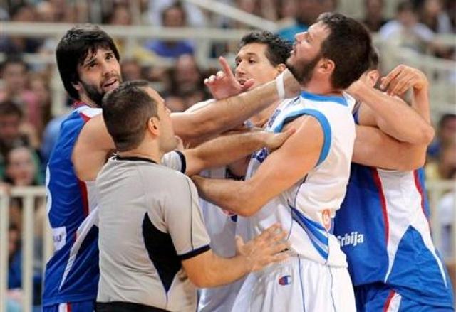 FIBA suspendi a cuatro jugadores