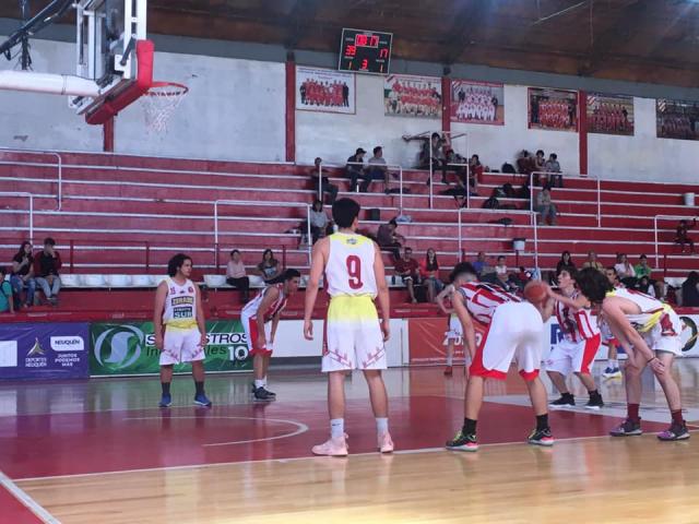 El rojo con el Federal a la vista