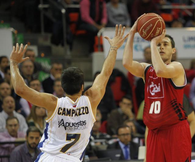 Repker de punta, as griego y ganan las blancas