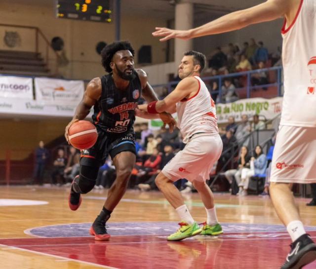 Viedma directo a cuartos; Zrate y Racing de galera