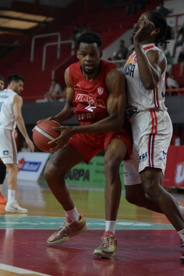 Quimsa sigue de racha